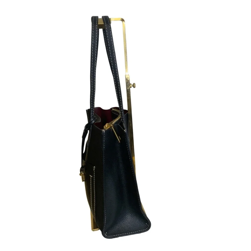 Marc Jacobs Grind T Pocket Black Leather Tote Bag